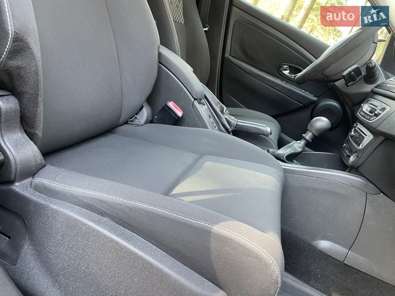 Универсал Renault Megane 2012 в Дрогобыче фото 62 Универсал Renault Megane 2012 в Дрогобыче