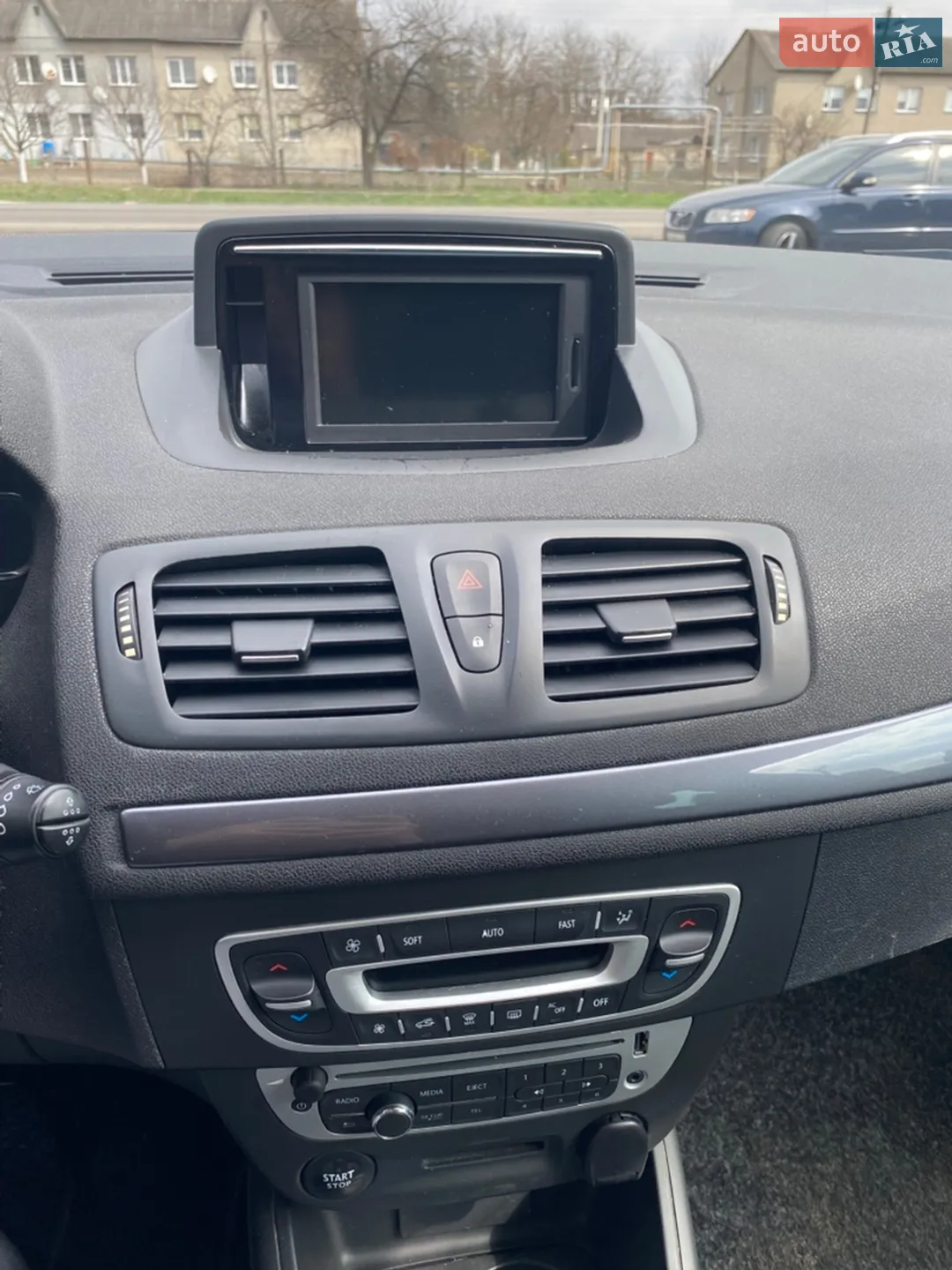 2014 Renault Megane - мініатюра 19