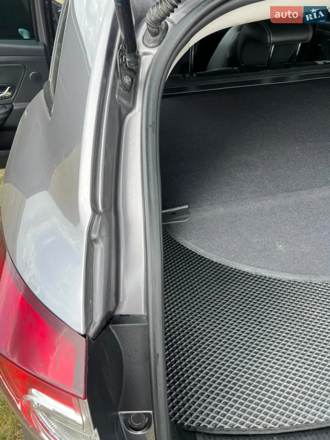 2012 Renault Megane - мініатюра 32