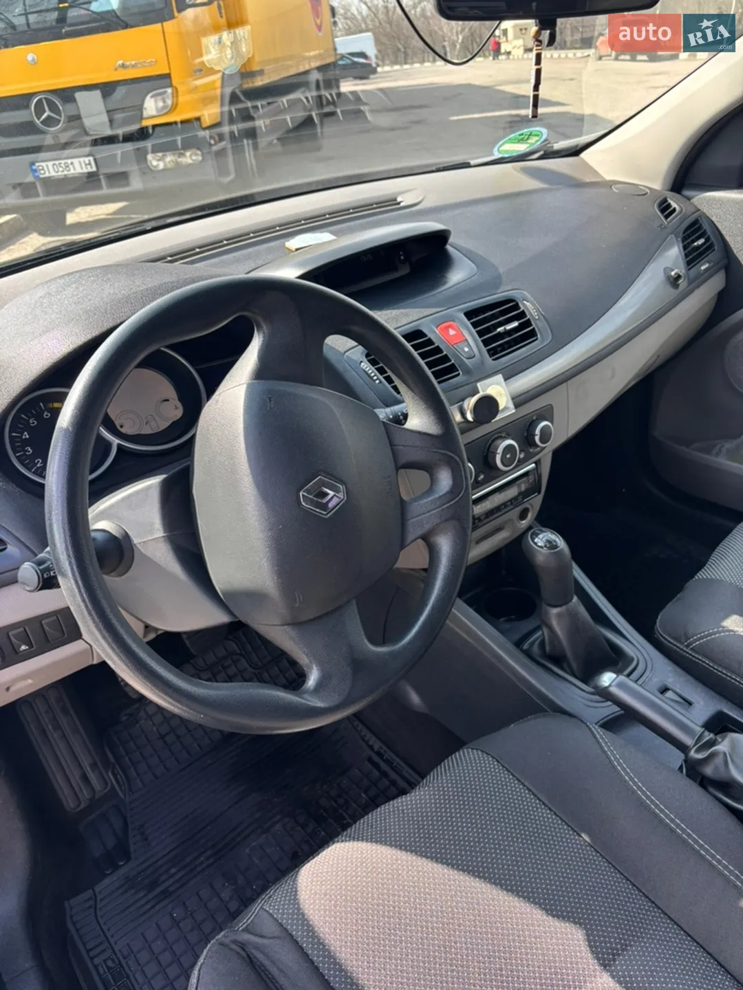 2010 Renault Megane - мініатюра 20