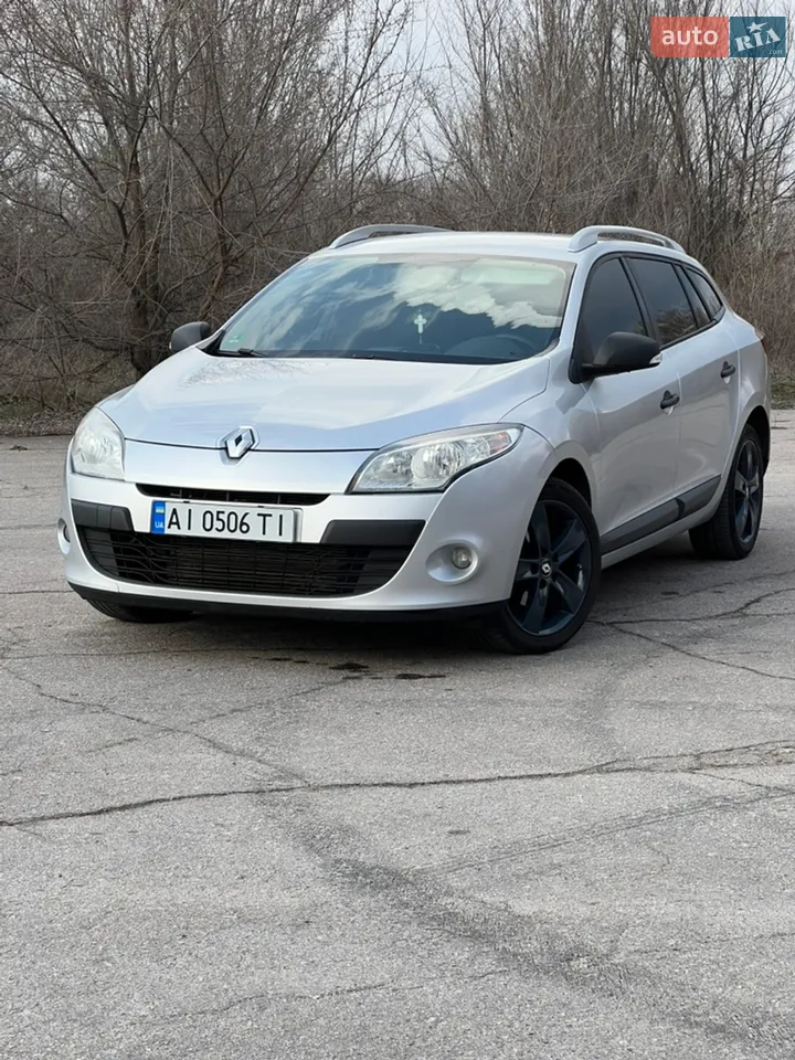 2010 Renault Megane - мініатюра 8