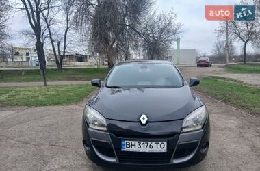 Купе Renault Megane 2011 в Первомайську