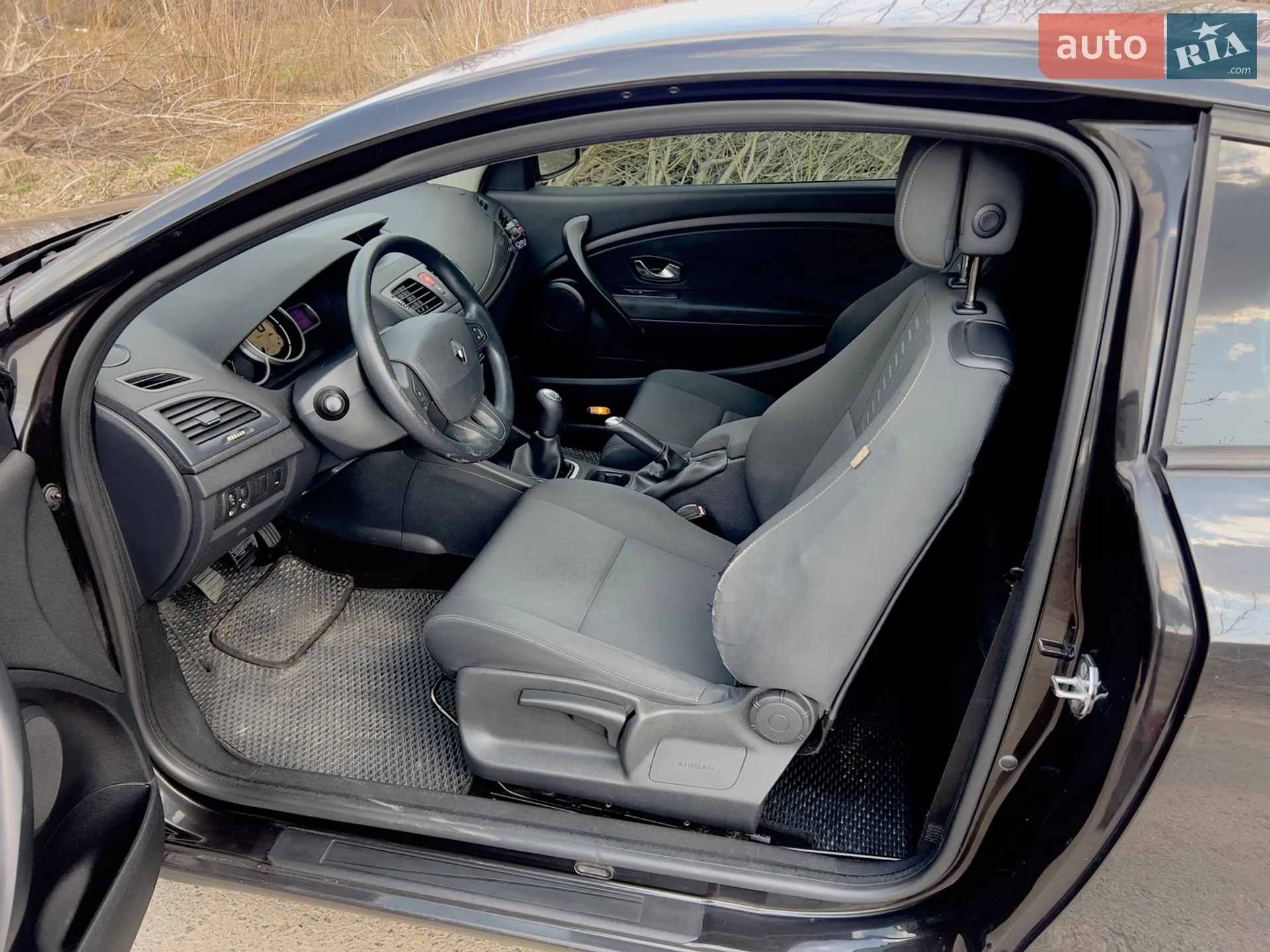 2010 Renault Megane - мініатюра 11