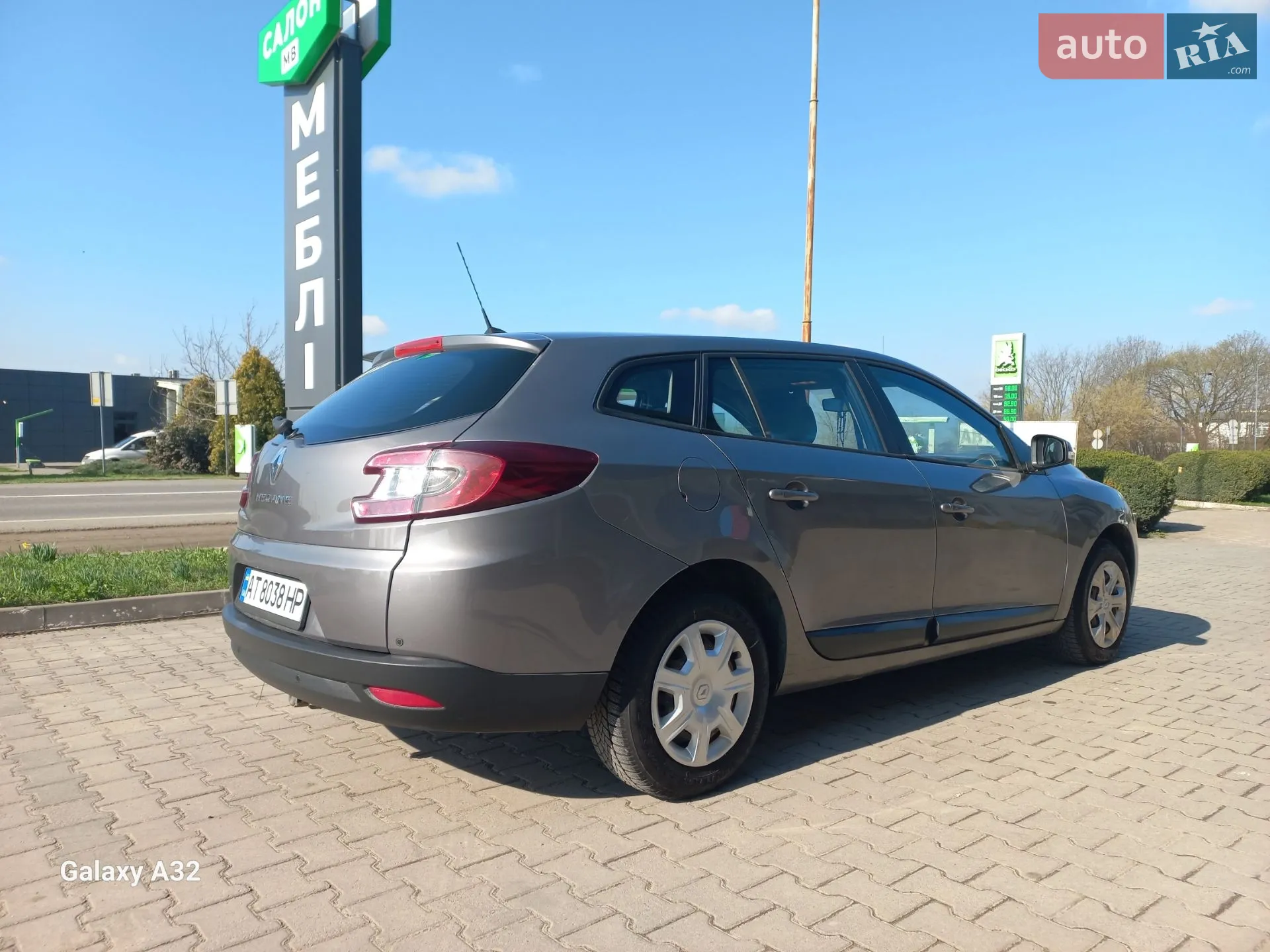 2010 Renault Megane - мініатюра 10