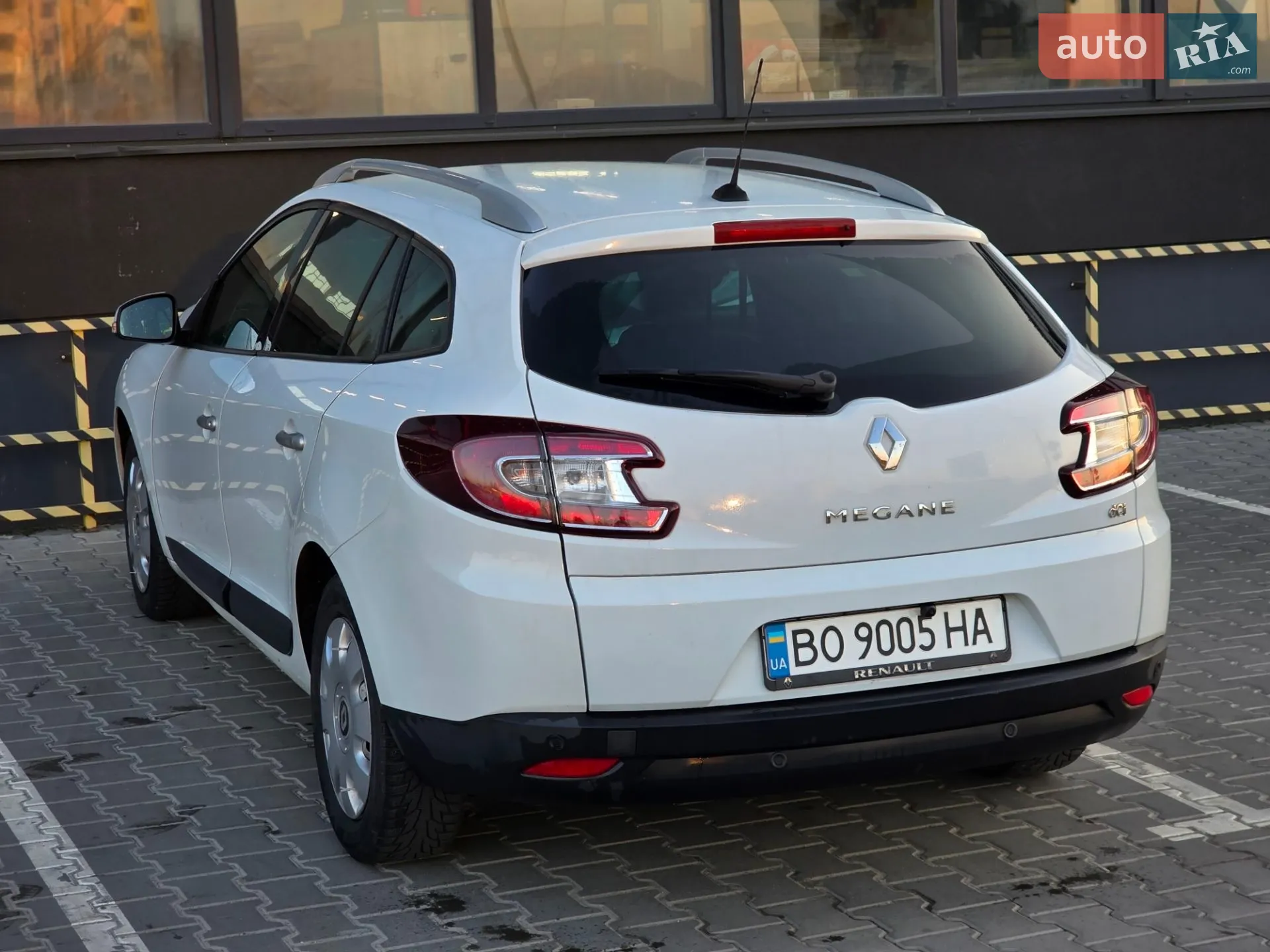 2010 Renault Megane - мініатюра 10