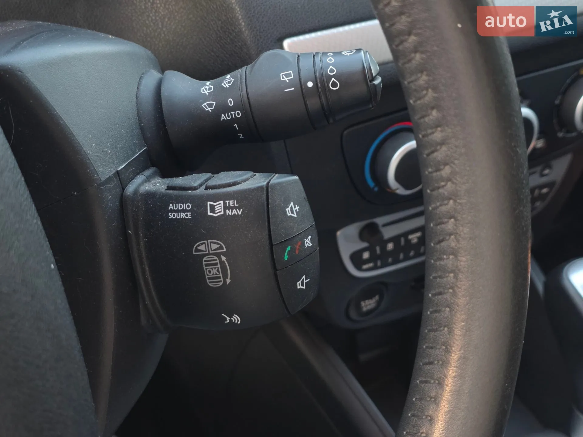 2010 Renault Megane - мініатюра 38