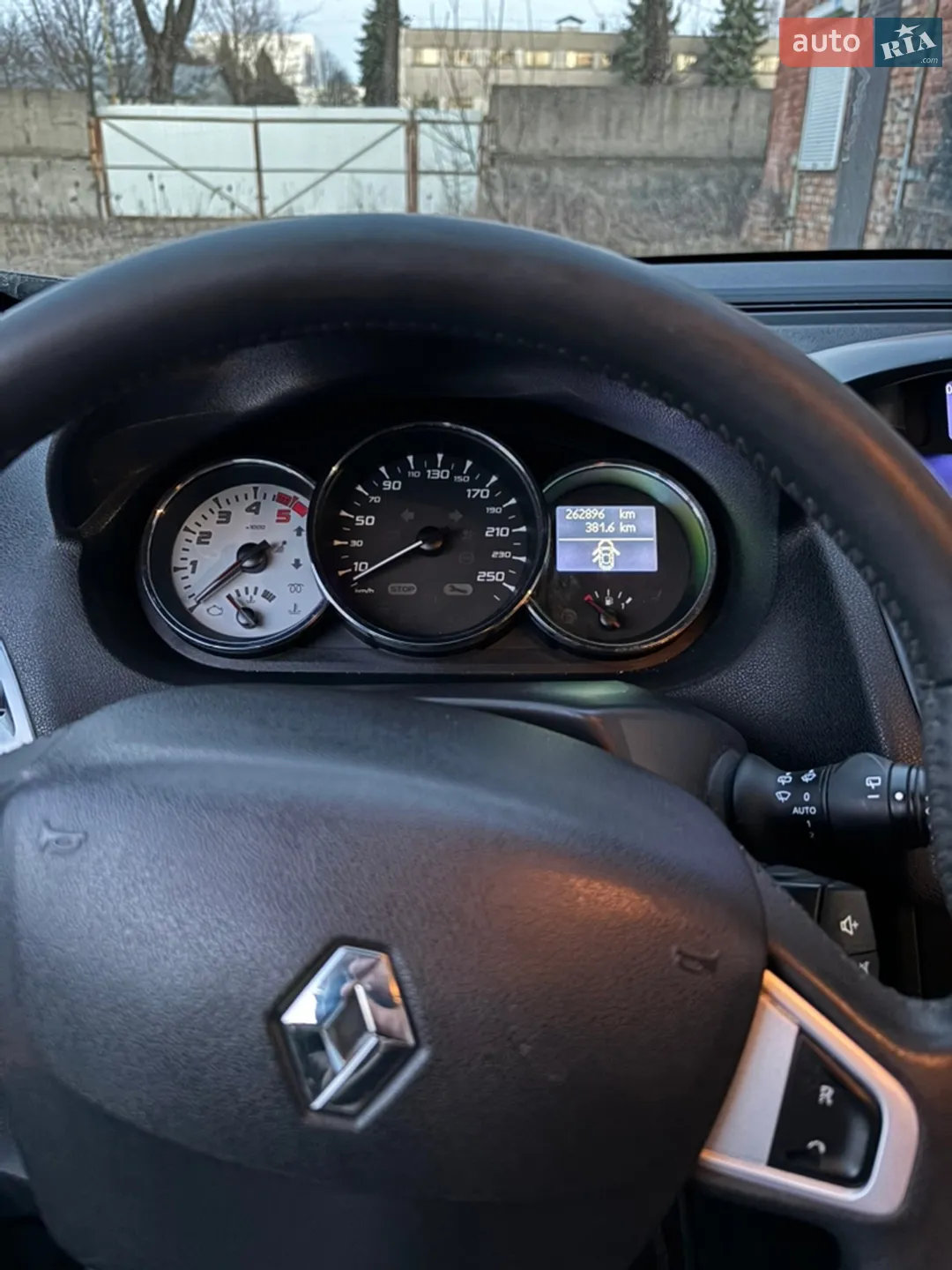 2011 Renault Megane - мініатюра 8