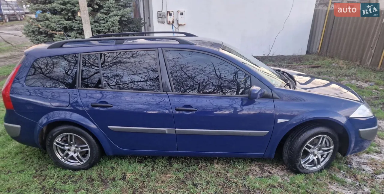 2010 Renault Megane - мініатюра 18