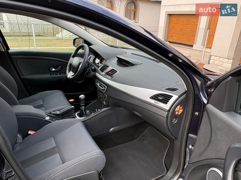Універсал Renault Megane 2009 в Рівному фото 16 Універсал Renault Megane 2009 в Рівному