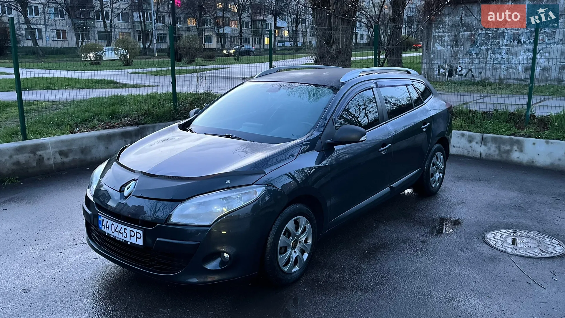 2010 Renault Megane - мініатюра 3