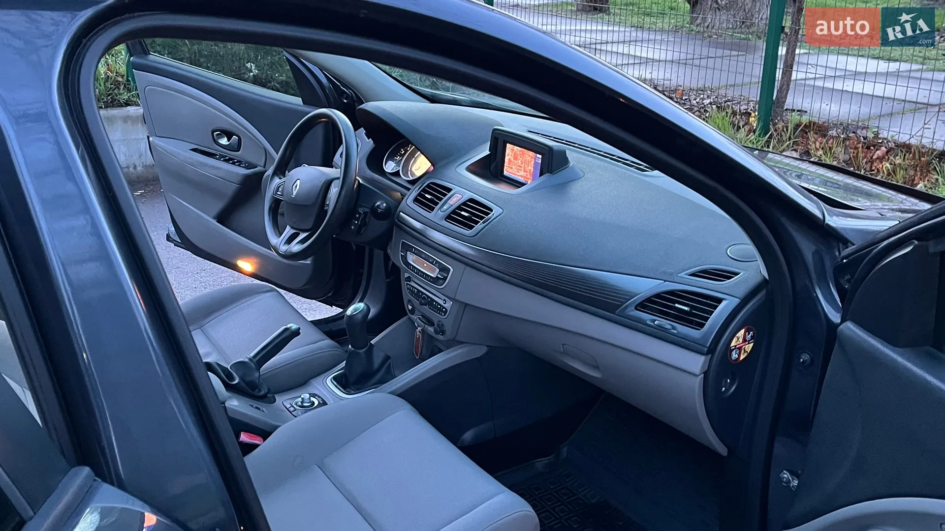 2010 Renault Megane - мініатюра 43