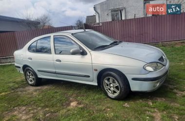 Седан Renault Megane 2003 в Недригайліву