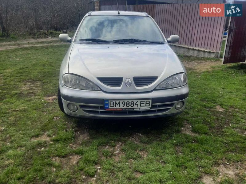Седан Renault Megane 2003 в Недригайліву