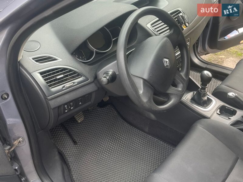 Хетчбек Renault Megane 2008 в Конотопі фото 16 Хетчбек Renault Megane 2008 в Конотопі