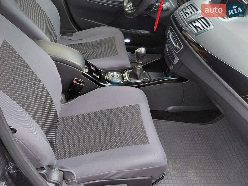 Универсал Renault Megane 2013 в Андрушевке фото 14 Универсал Renault Megane 2013 в Андрушевке