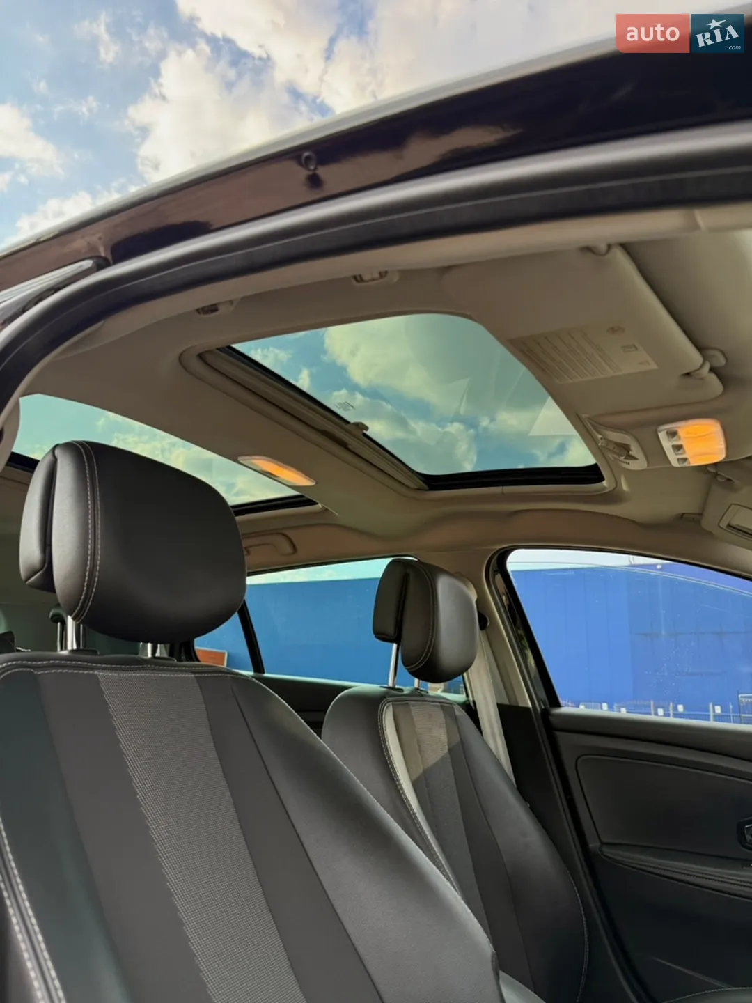 2012 Renault Megane - мініатюра 18