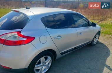 Хэтчбек Renault Megane 2012 в Золочеве