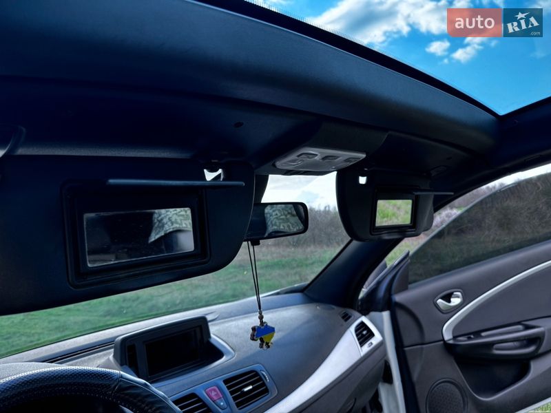 Кабриолет Renault Megane 2011 в Верхнеднепровске