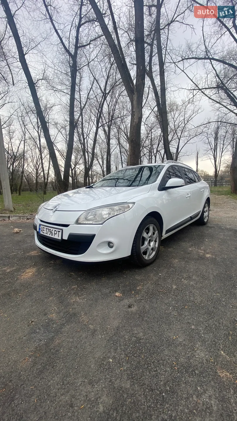 2011 Renault Megane - фото 1