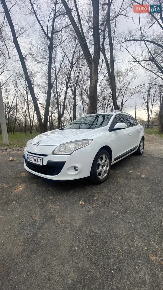 2010 Renault Megane - мініатюра 19