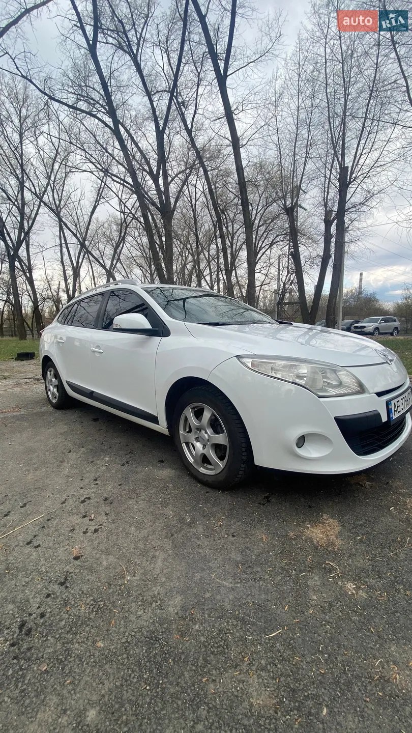 2011 Renault Megane - мініатюра 2