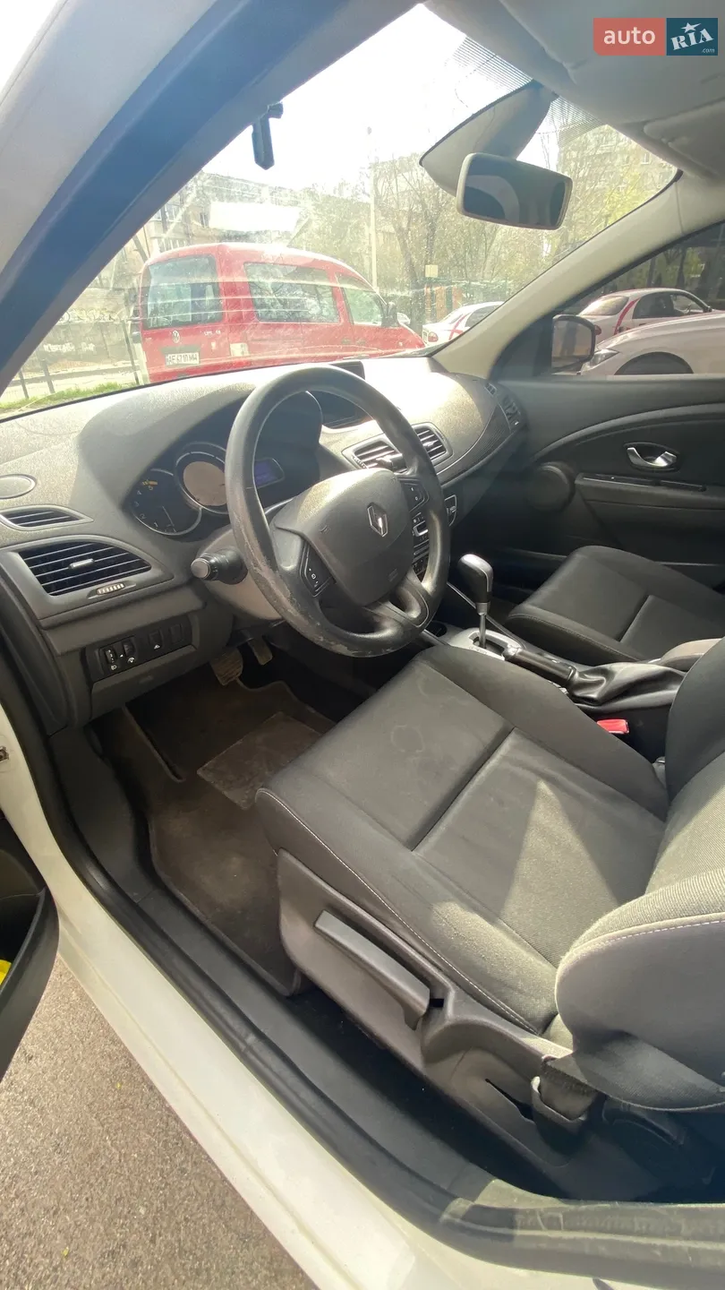 2011 Renault Megane - мініатюра 10