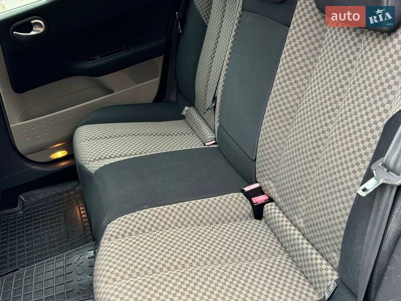 Универсал Renault Megane 2004 в Черкассах фото 9 Универсал Renault Megane 2004 в Черкассах