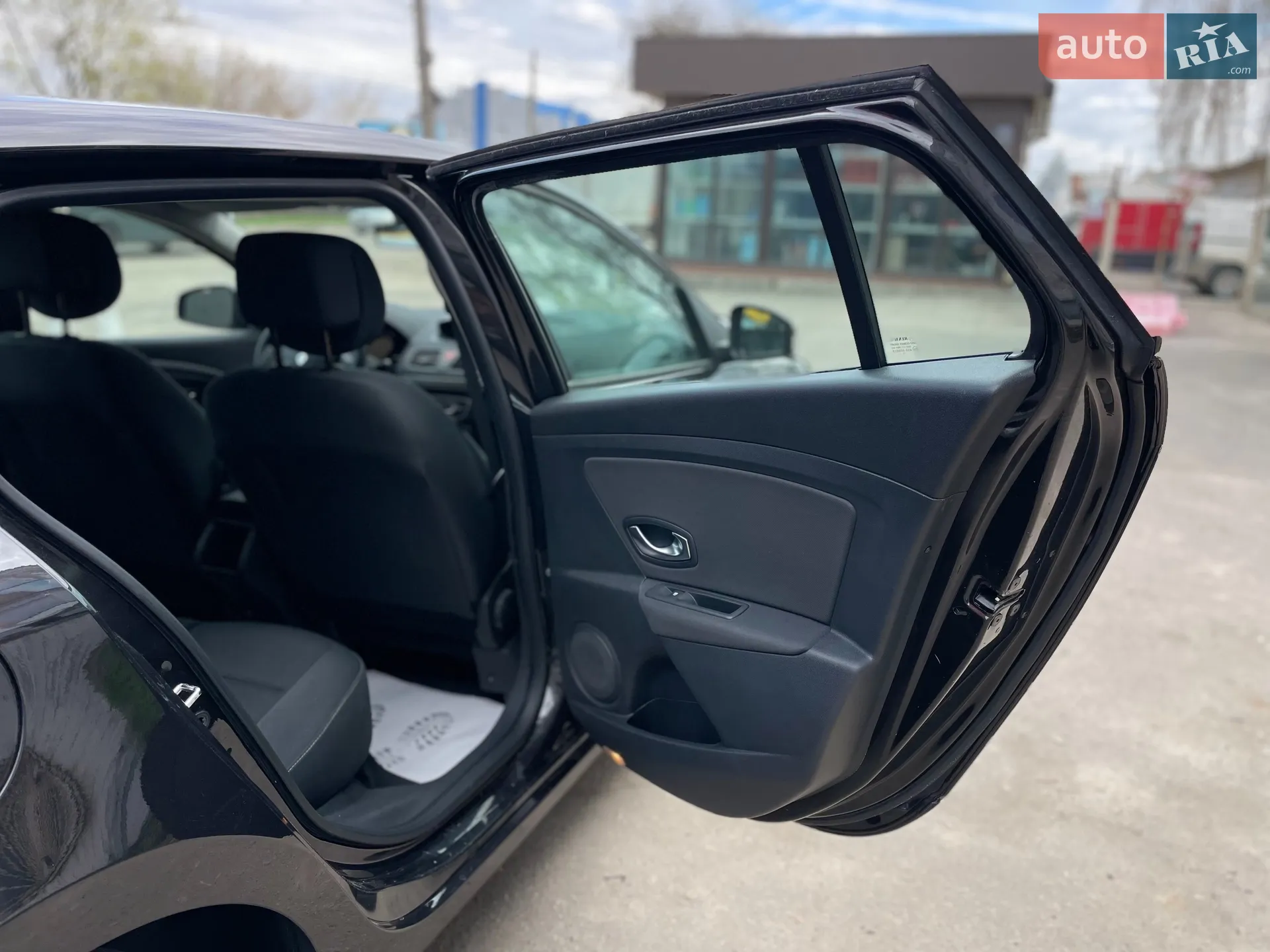 2010 Renault Megane - мініатюра 39