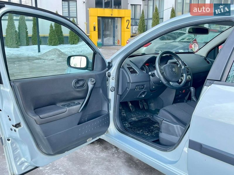 Хетчбек Renault Megane 2004 в Кам'янець-Подільському фото 6 Хетчбек Renault Megane 2004 в Кам'янець-Подільському