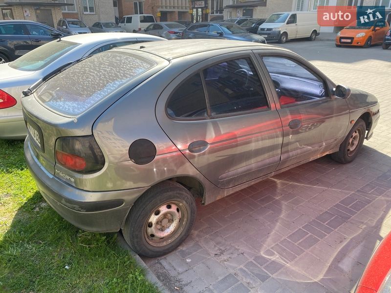 Хетчбек Renault Megane 1996 в Луцьку