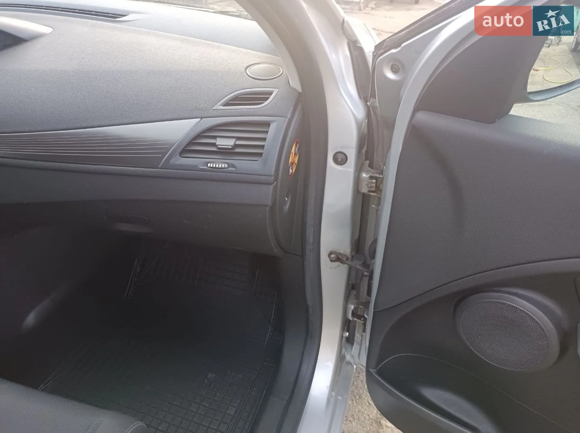 2010 Renault Megane - мініатюра 72