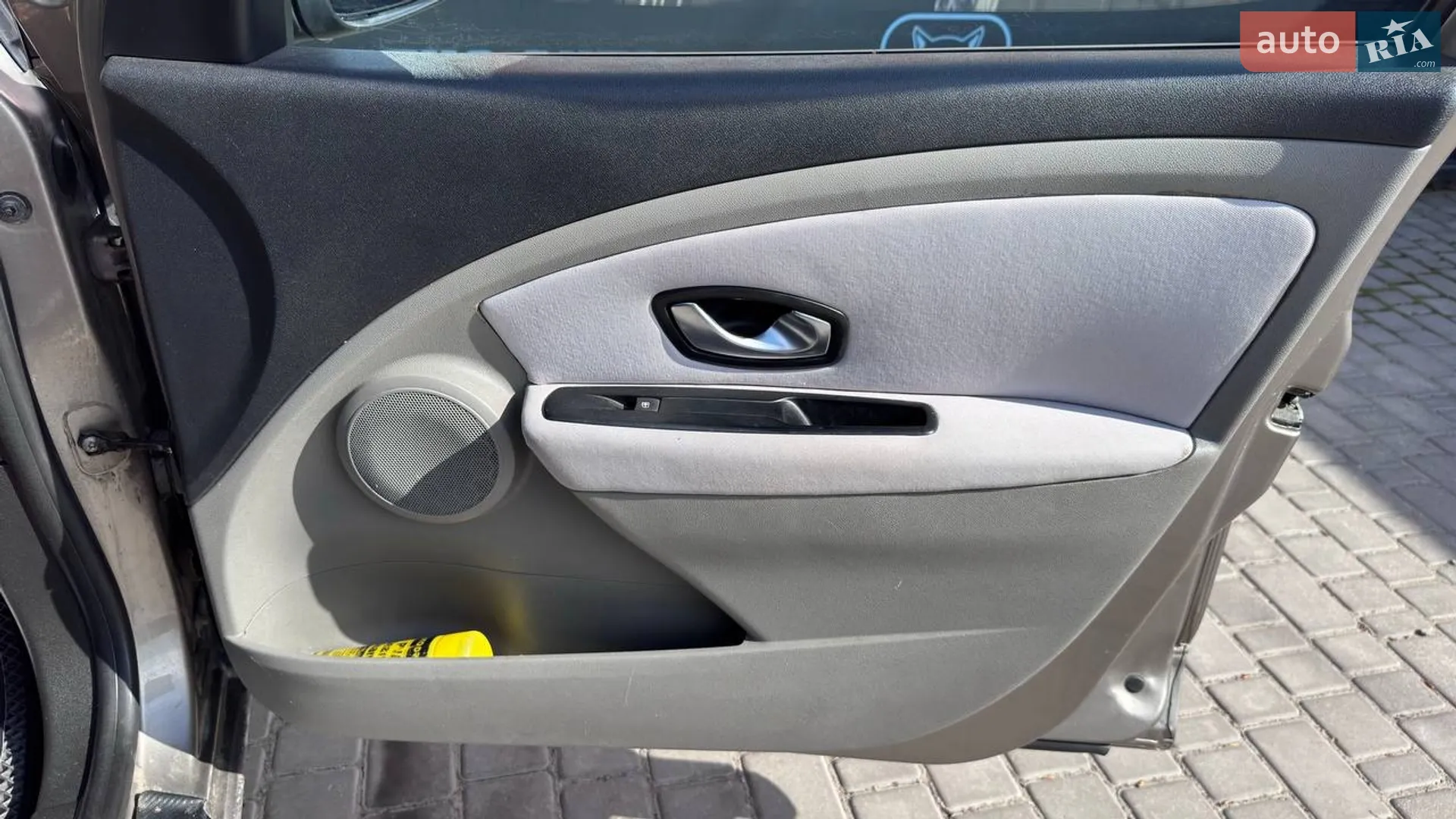 2010 Renault Megane - мініатюра 31