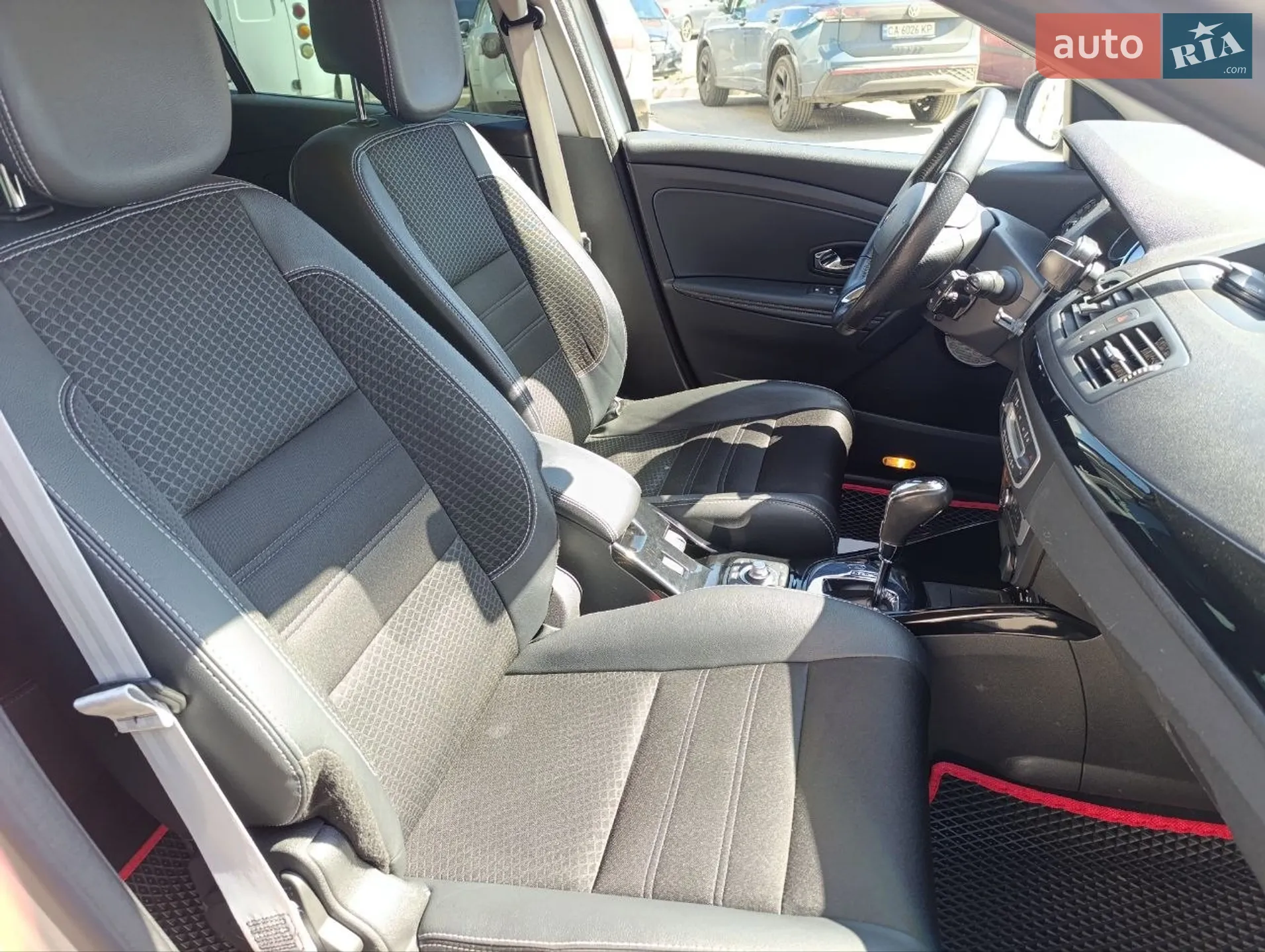 2015 Renault Megane - мініатюра 12