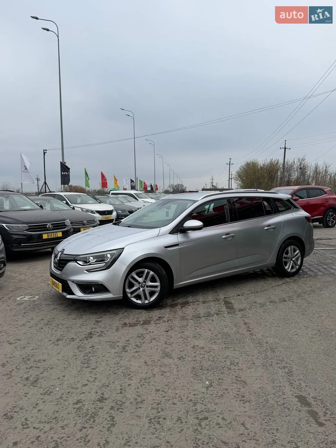 2020 Renault Megane - фото 1