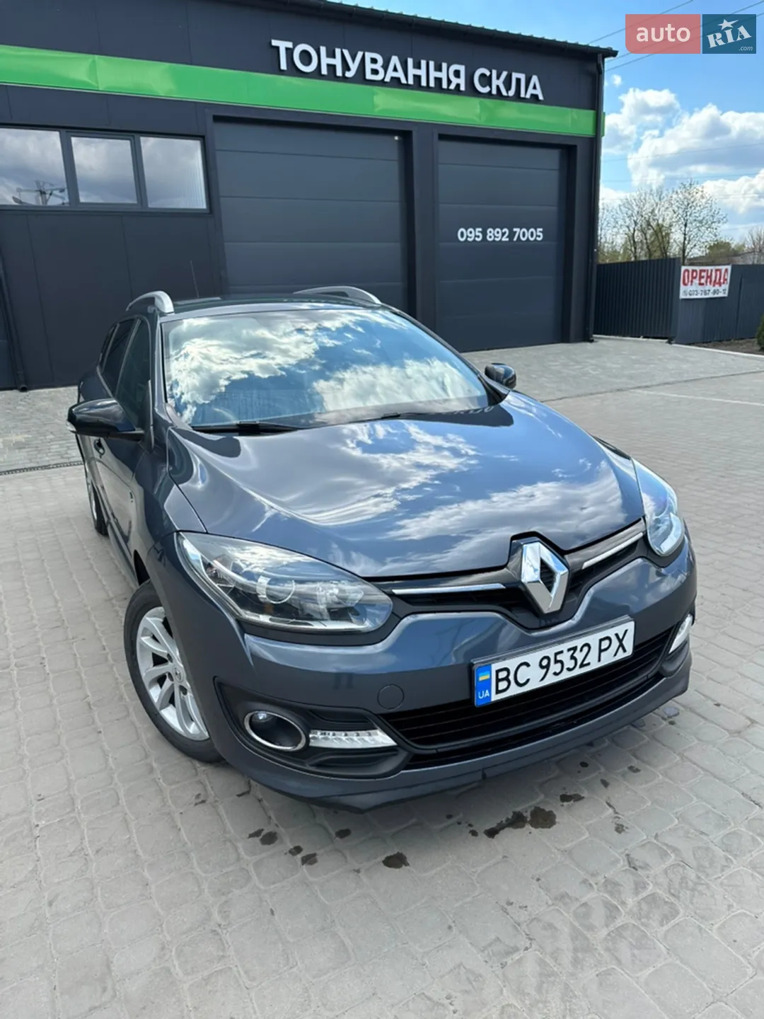 Renault Megane 2015 VIN VF1KZX40652454321 фото оголошення 2 з 20