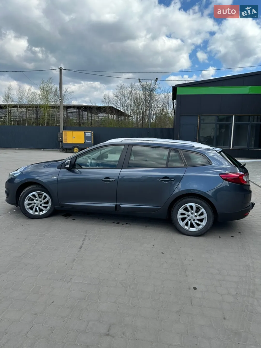 Renault Megane 2015 VIN VF1KZX40652454321 фото оголошення 9 з 20