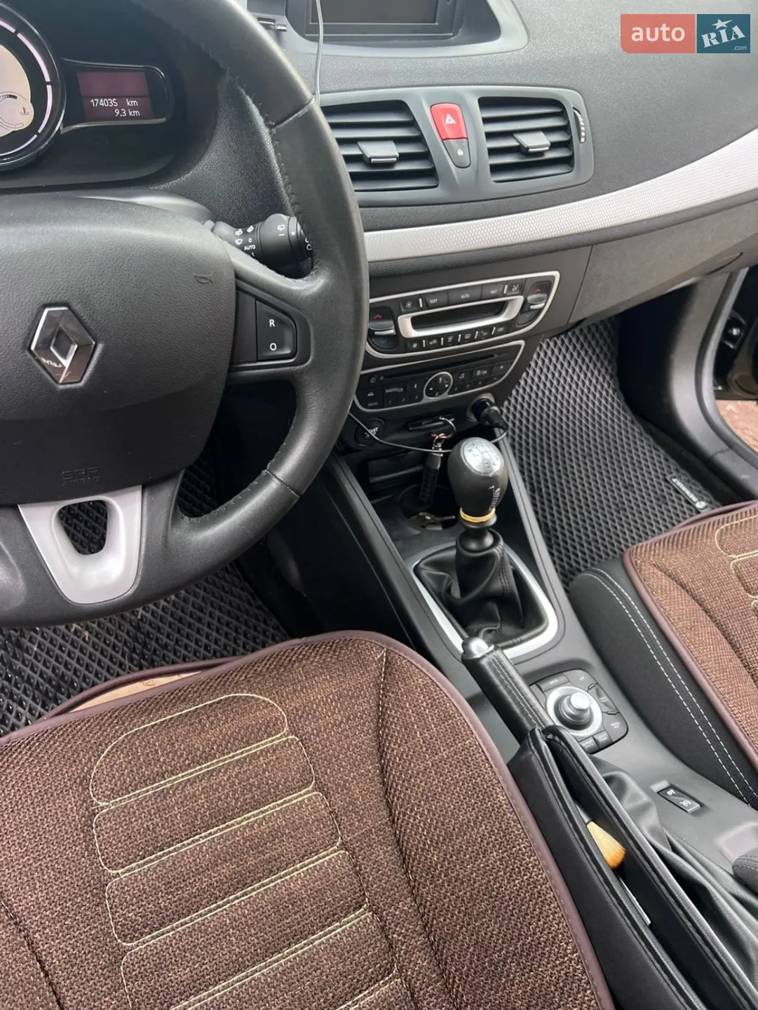 2010 Renault Megane - мініатюра 17