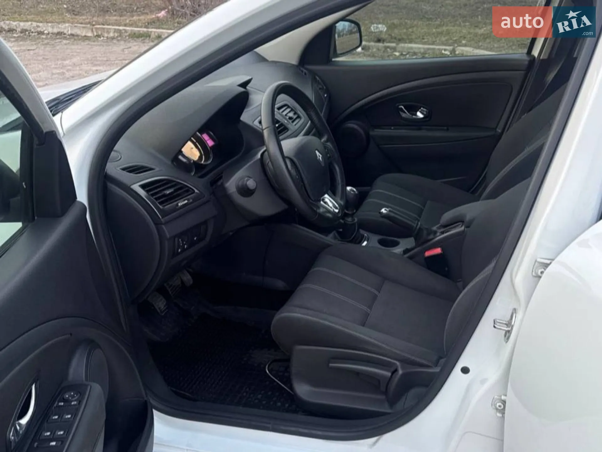2015 Renault Megane - мініатюра 65
