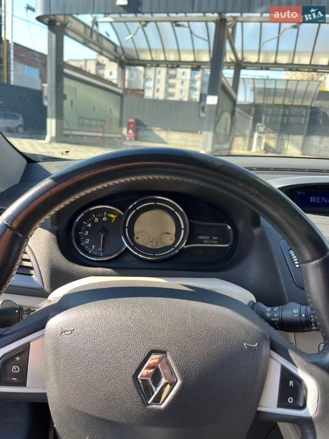 2012 Renault Megane - мініатюра 15