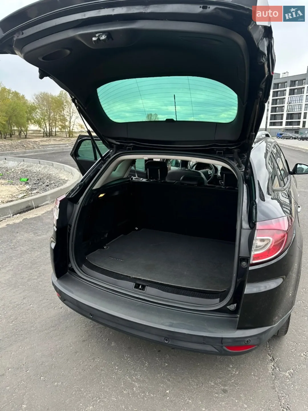2011 Renault Megane - мініатюра 24