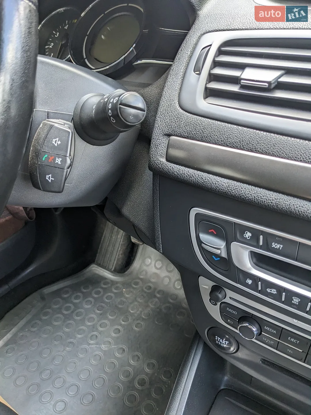 2014 Renault Megane - мініатюра 33