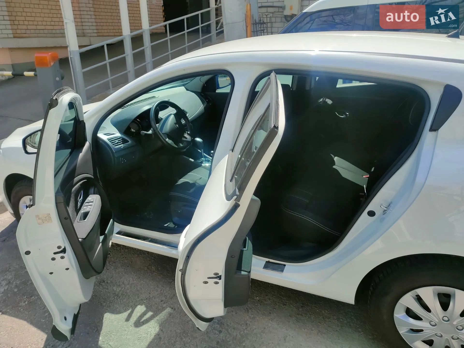 2013 Renault Megane - мініатюра 23