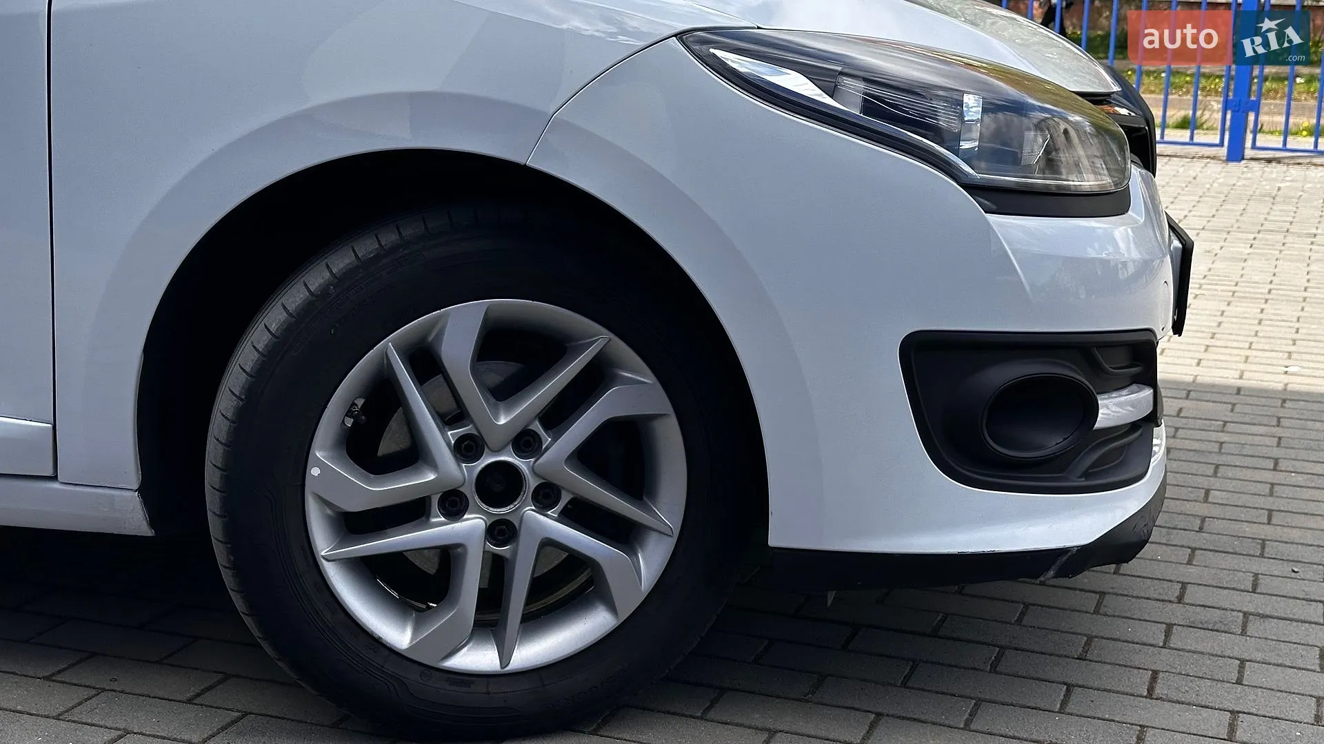 2014 Renault Megane - мініатюра 13