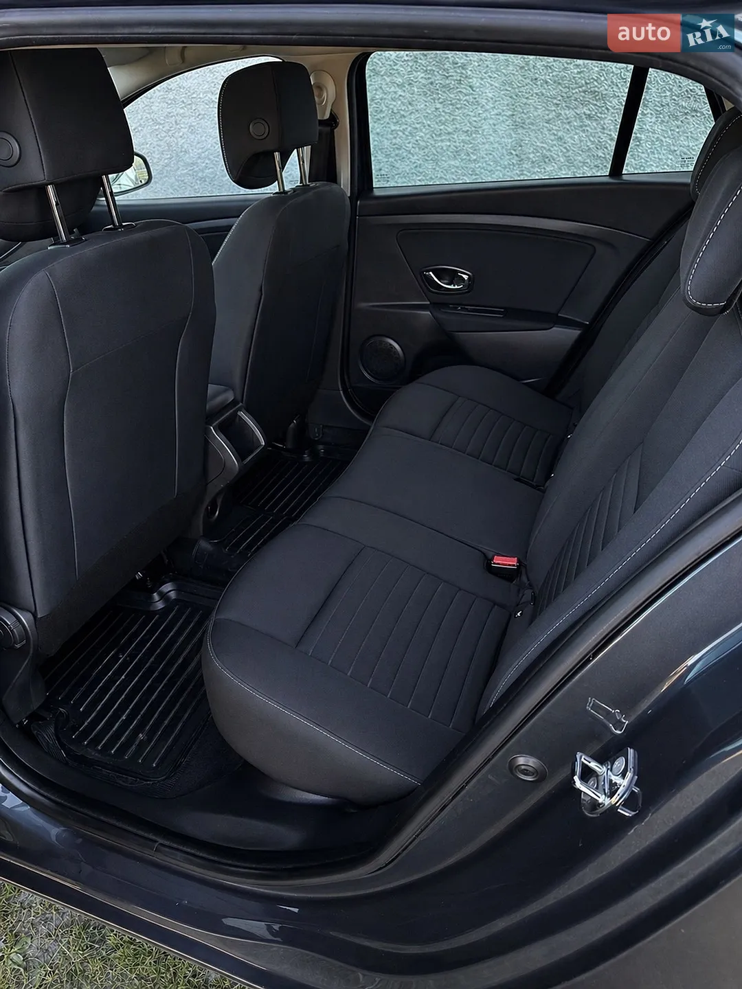 Renault Megane 2015 VIN VF1KZX40652454321 фото оголошення 15 з 20