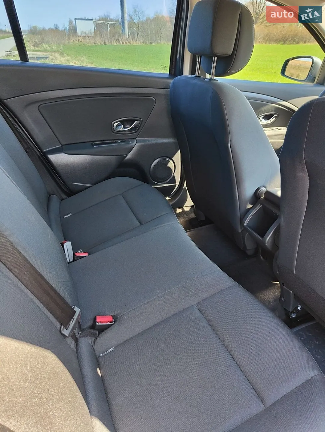 2012 Renault Megane - мініатюра 11