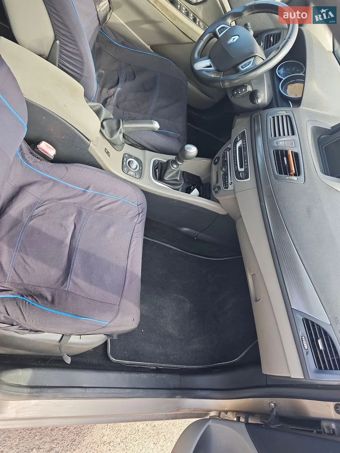 2010 Renault Megane - мініатюра 9