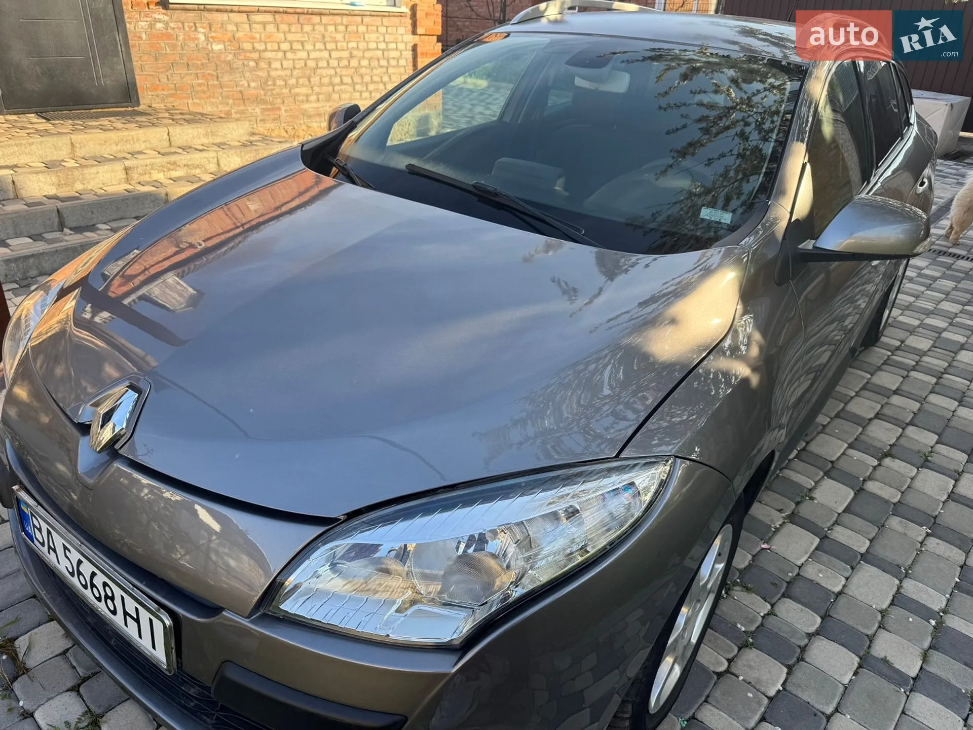 2010 Renault Megane - мініатюра 2