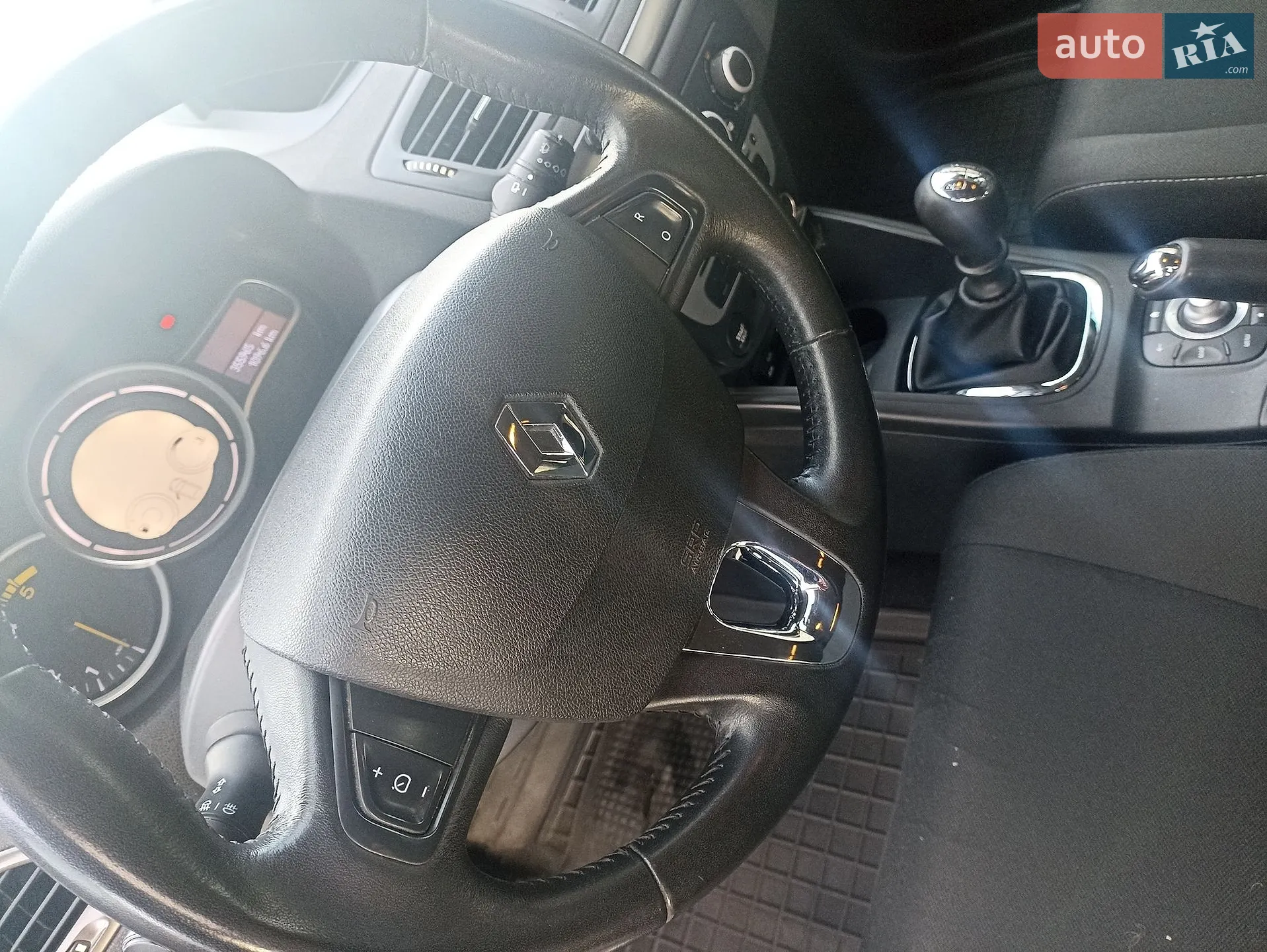 2014 Renault Megane - мініатюра 21