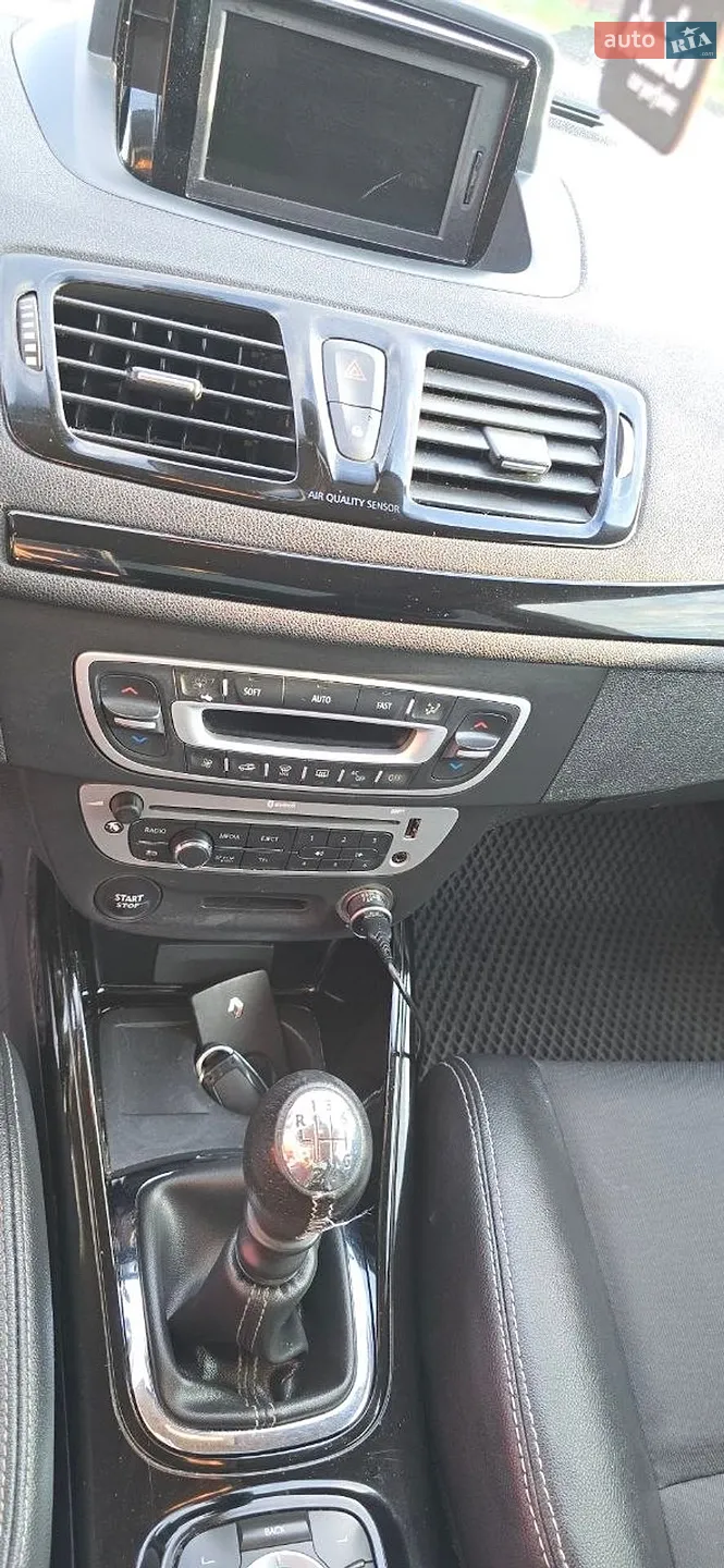 2012 Renault Megane - мініатюра 22