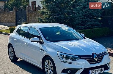 Хетчбек Renault Megane 2017 в Рівному